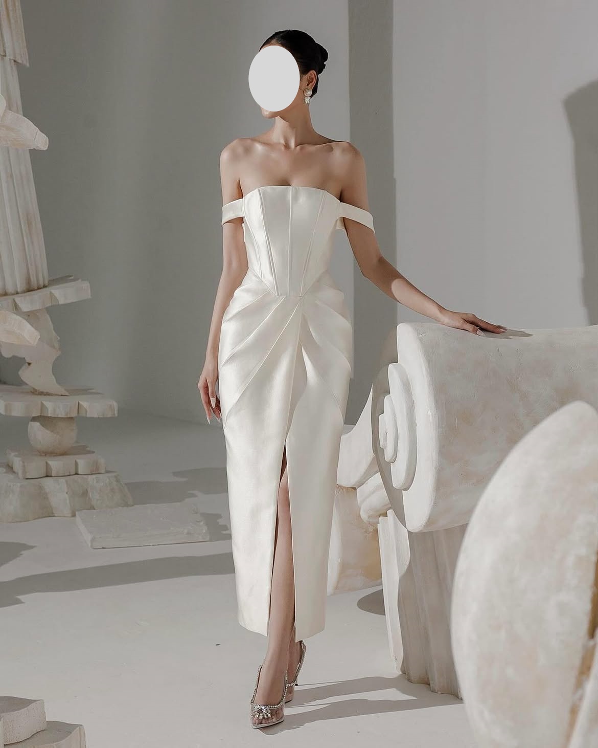 Elegant Satin Evening Gown Split - QR Maßgeschneidertes Schulterfreies Blumen-Schlitzkleid Saudi Sharon