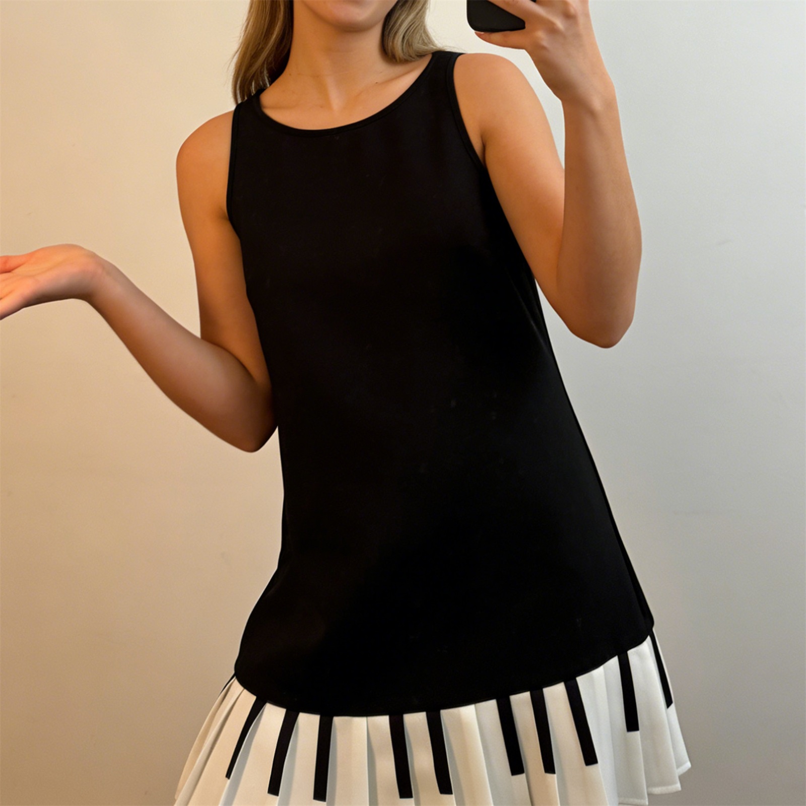 Y2K Backless Halter Mini Dress - Damen Y2K Klaviertaste Plissee Minikleid Vintage